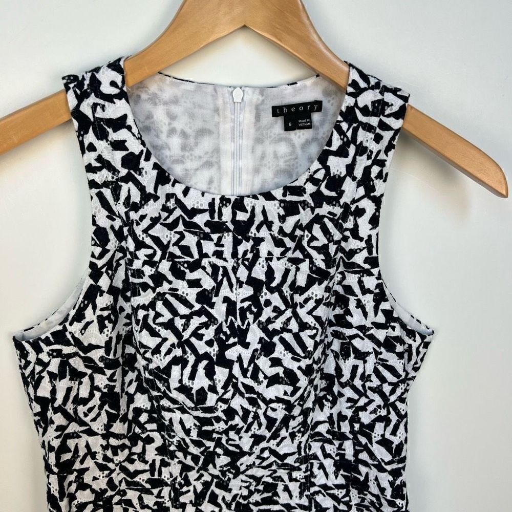 Theory Maydra Sleeveldss Mini Dress Dit & Flare Eyelet Lace Navy White size 6 - Picture 13 of 15